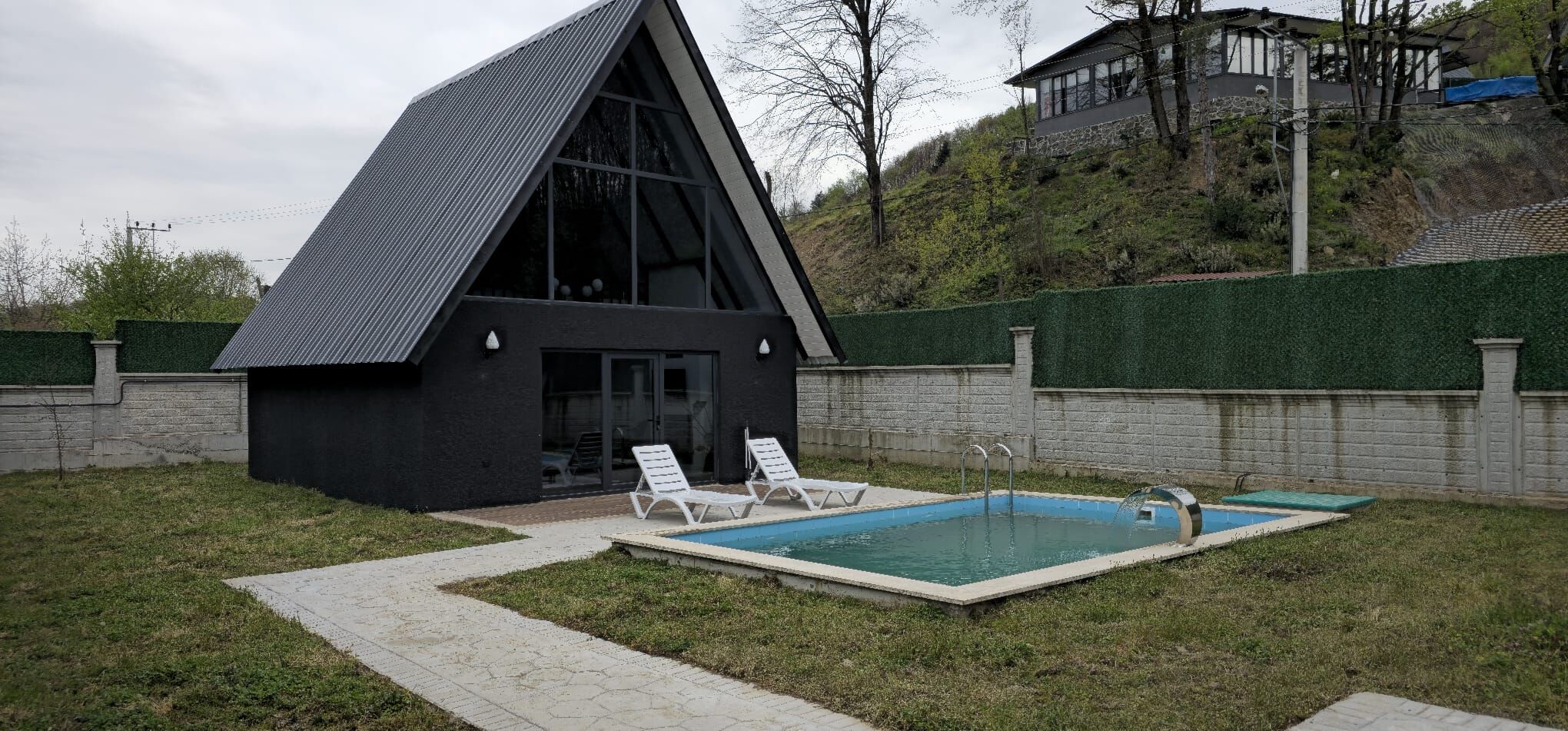 Sakura Bungalov